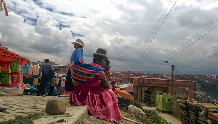 Le chapeau melon : rencontre entre l'Angleterre et la Bolivie